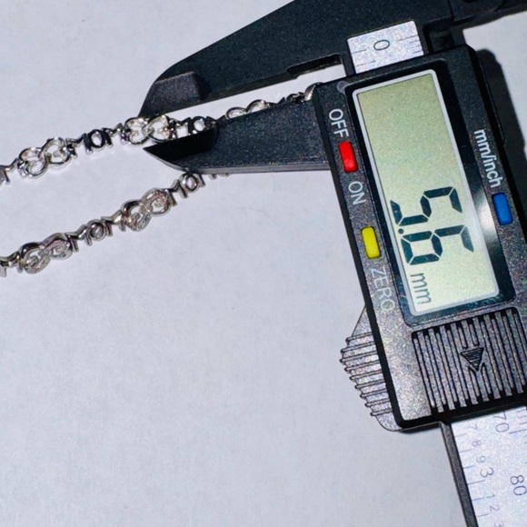 Natural Diamond Heart Mom bracelet, Mothers day gift, Real diamond bracelet gift - Picture 4 of 6